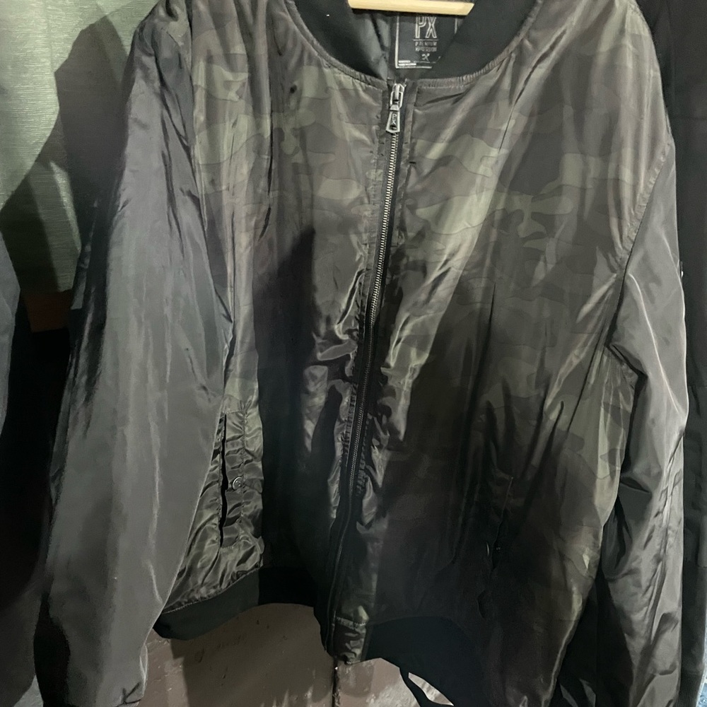 Men’s Camo/Black Zip Up Jacket